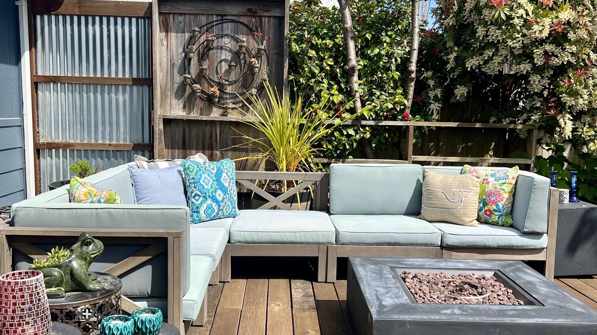 Rohnerville House | Home & garden in sunny Fortuna!