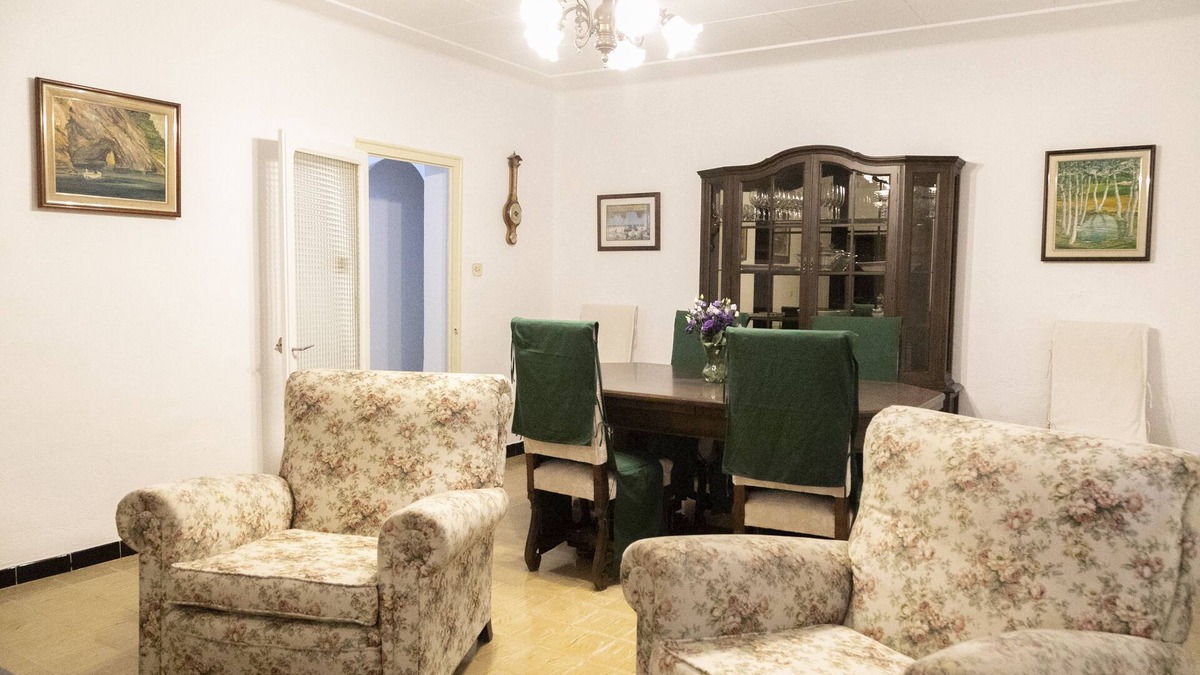 Osor Apartment | Home Holidays la Menta