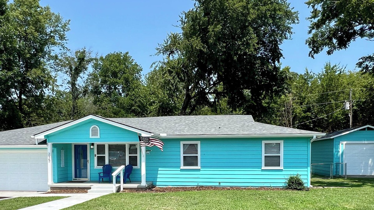 Disney House | Home in Disney - Ride Directly to Trails, 1/2 mile to Marina & Boat Ramp