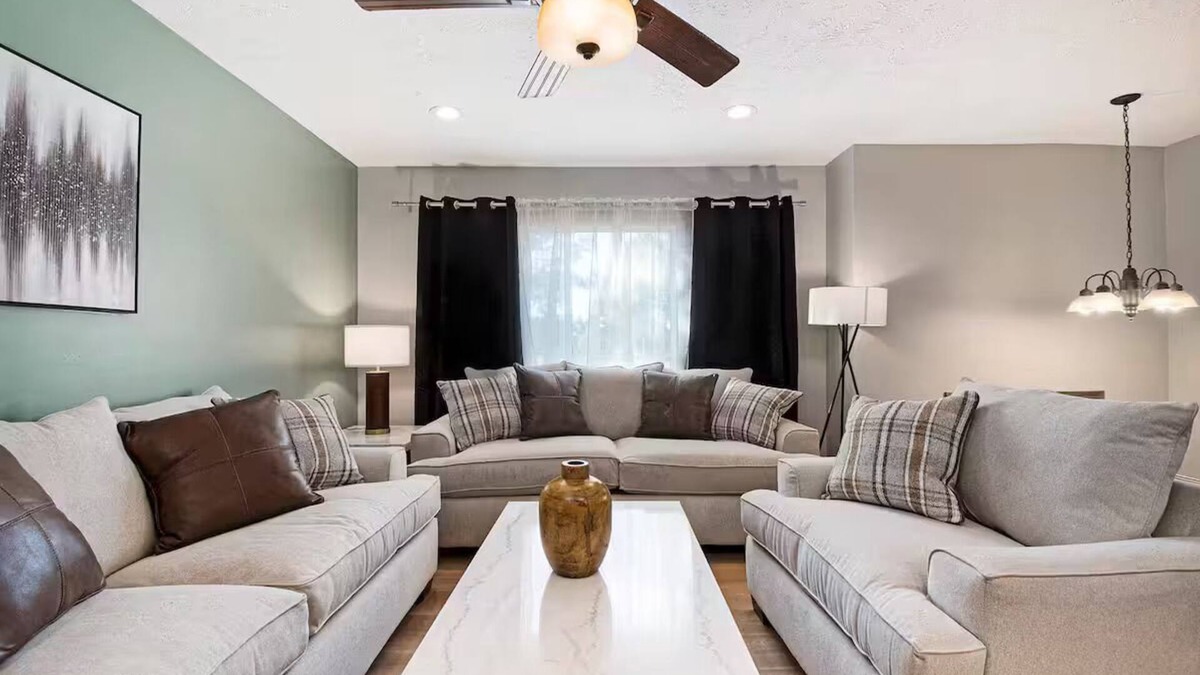 Gretna House | Home In Gretna - 4bedroom, 2Bath