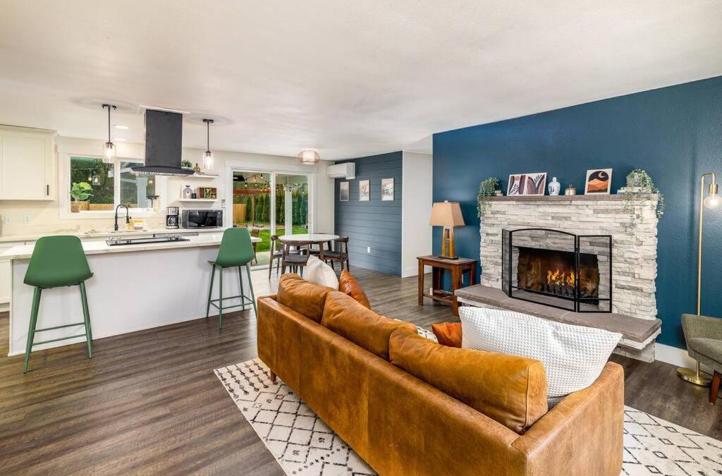 Lochsloy House | Home in Lake Stevens with large fenced yard