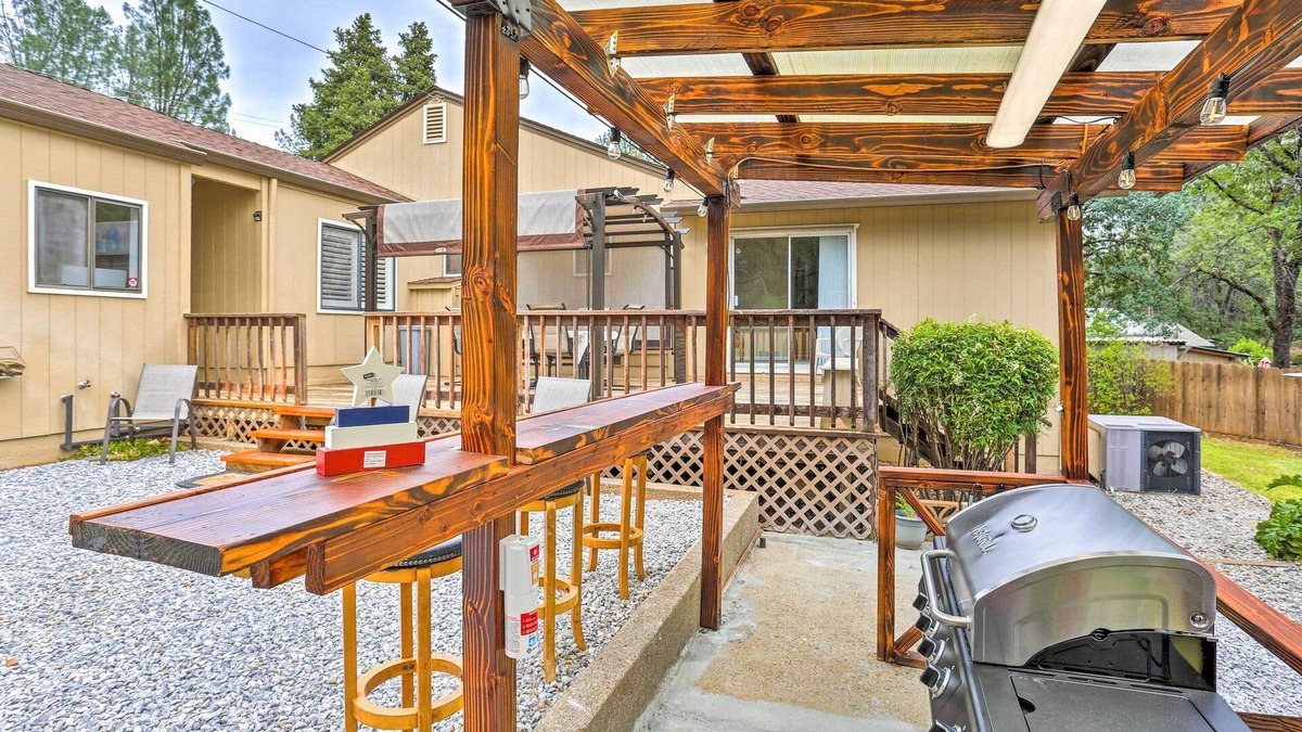 Shasta Lake House | Home in Shasta Lake Near Redding: Early Check-In!