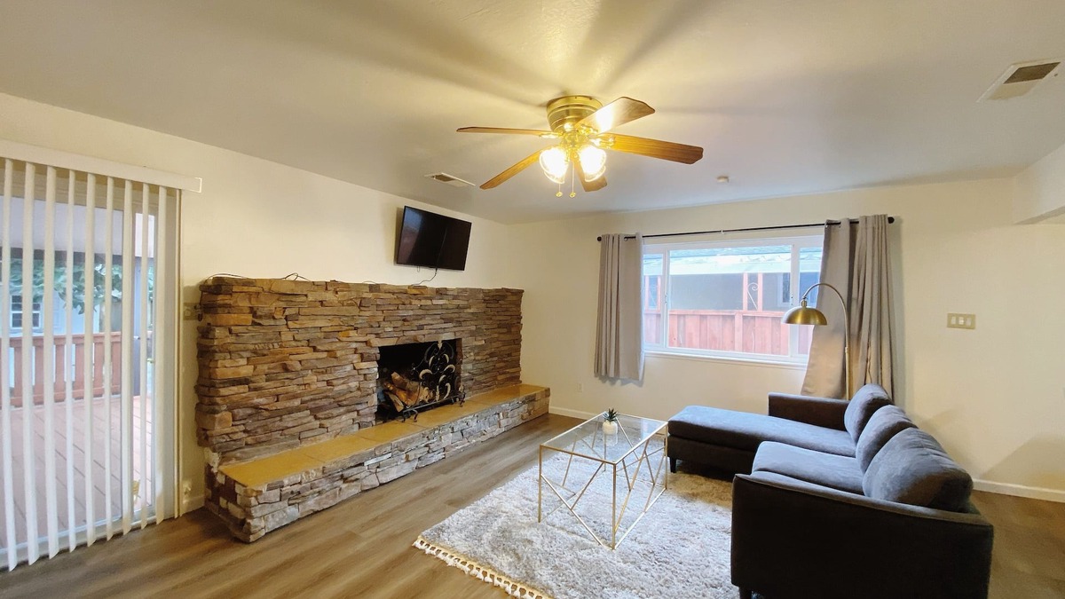Union City House | Home in Union Cityn