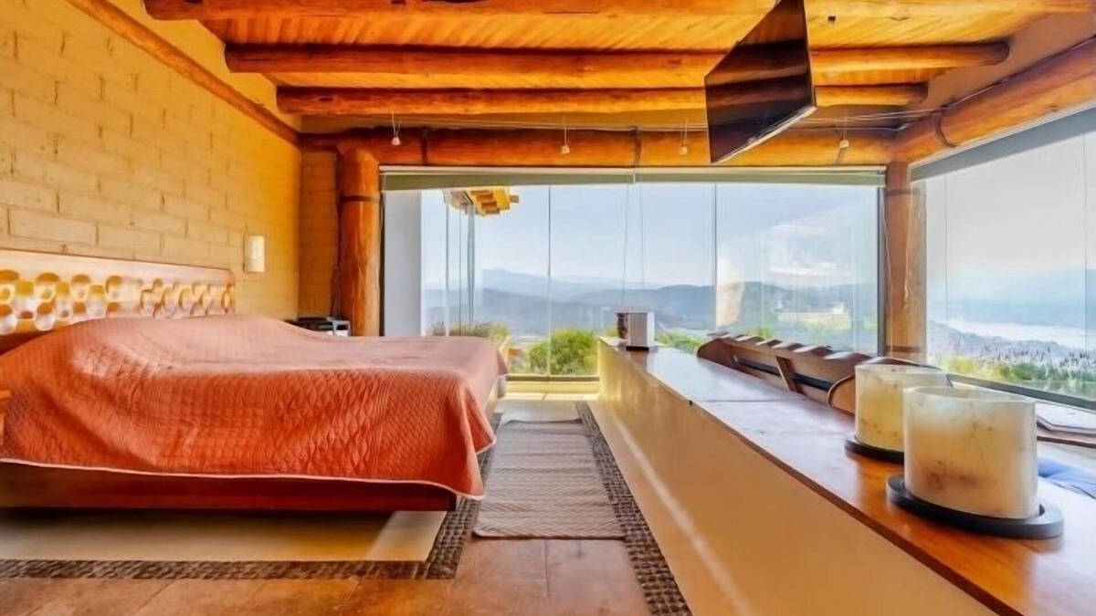 El Santuario Apartment | Home in Valle de Bravo · 6 bedrooms · 10 beds · 7 baths