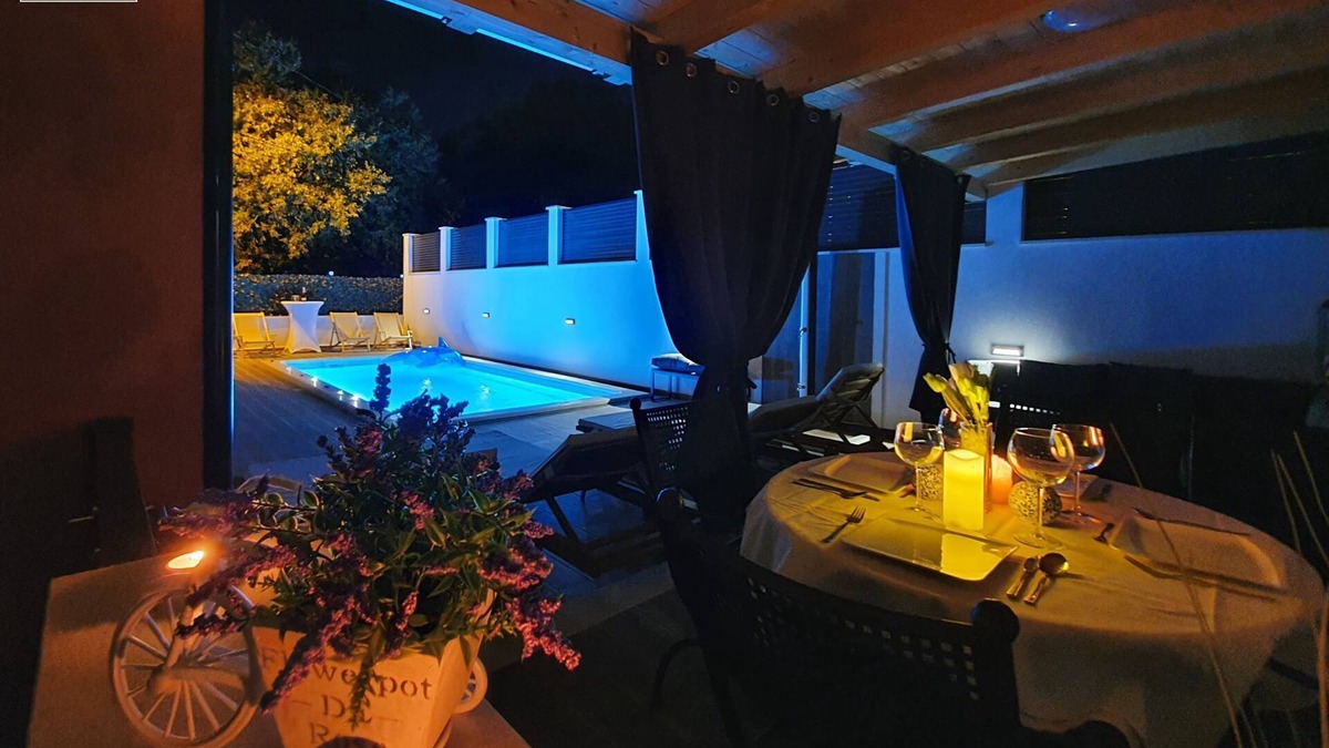 Solin Villa | Home LANTERNA - Solin, Split with a heated pool