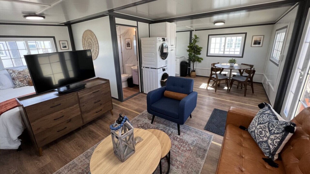 Monahans House | Home-like comfort in a tiny house- Monahans Texas