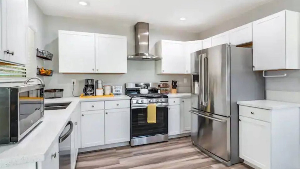 San Bernardino House | Home near Casino/NosCenter/Hospital/Glen Helen!