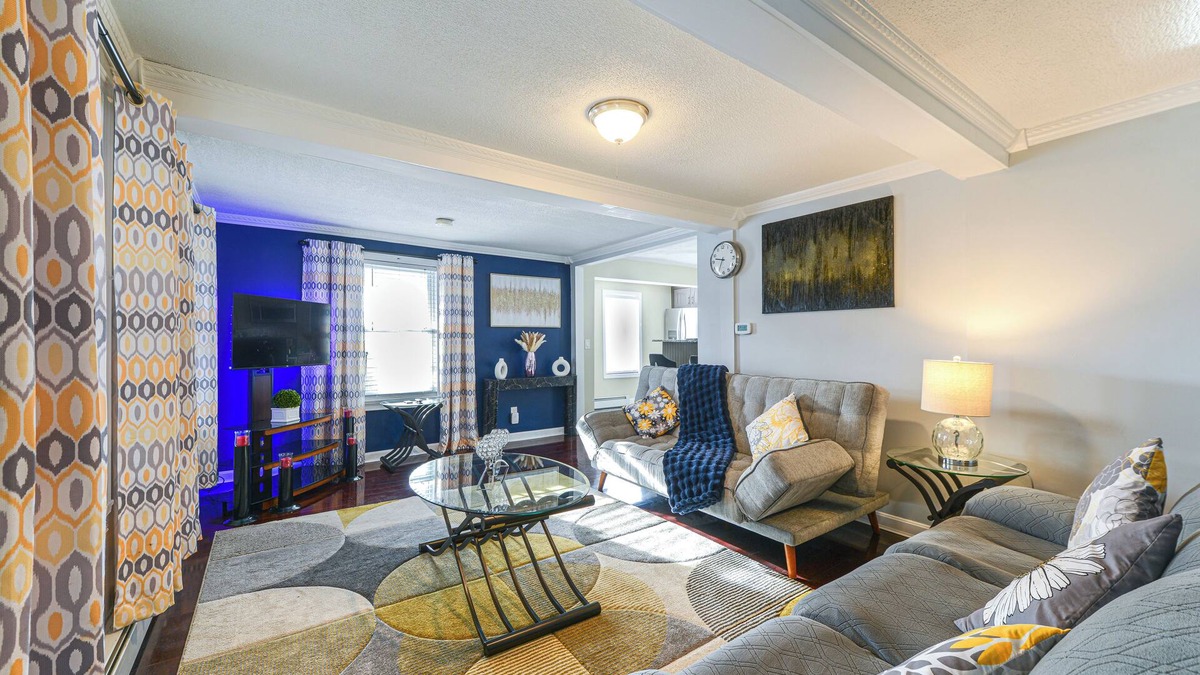 Worcester House | Home Near Skiing & Downtown Worcester
