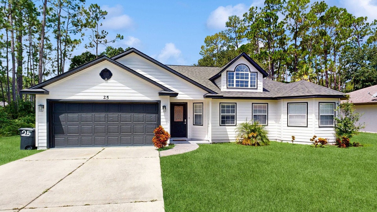 Indian Trails House | Home near the beach with private pool, inviting patio, streaming & AC