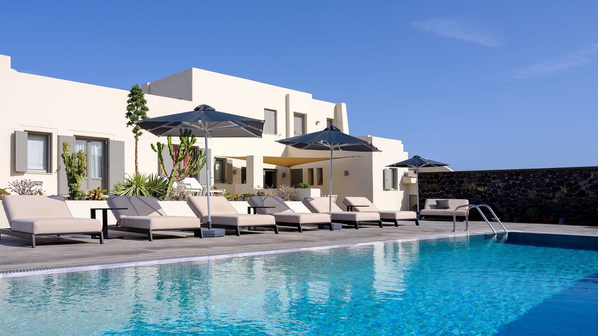 Fira Villa | Home of Lilies