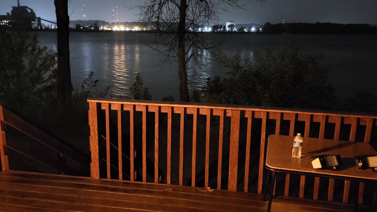 East Moline House | Home on Historic Campbell's Island with Mighty Mississippi River in the backyard