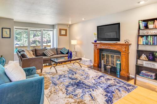 Hobart House | Home on More Than 1 Acre of Woods in Seattle Suburbs!