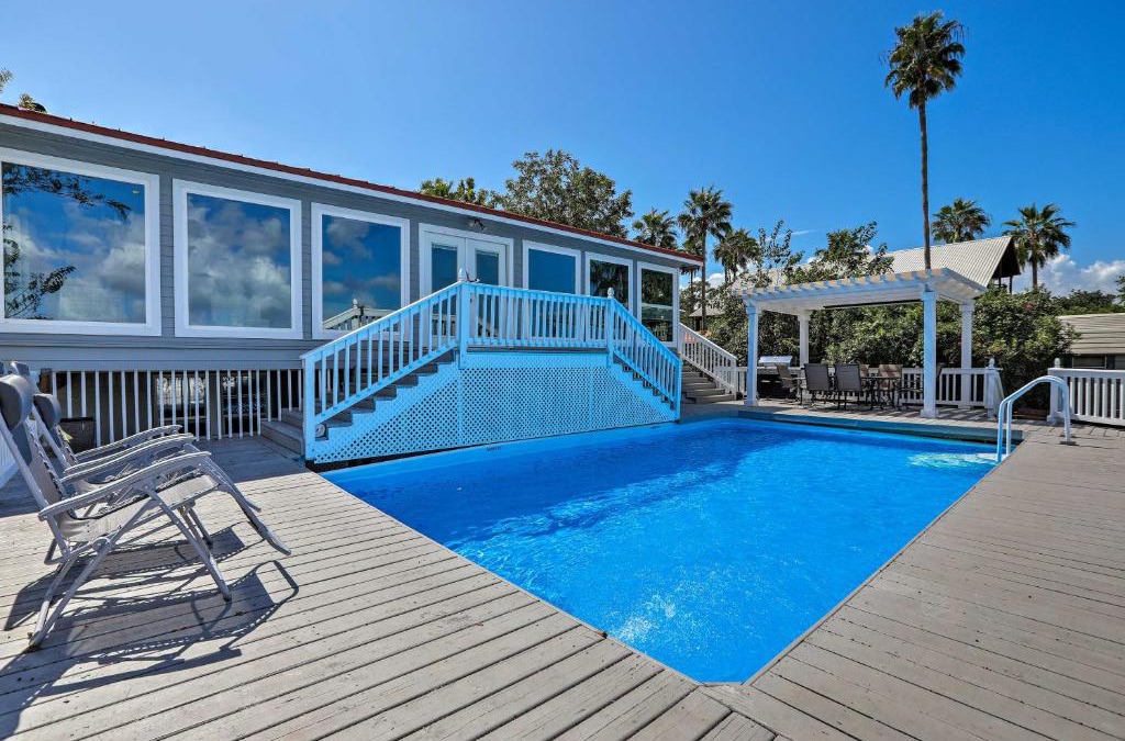 Barrett House | Home on San Jacinto River with Pool, Dock and Deck!