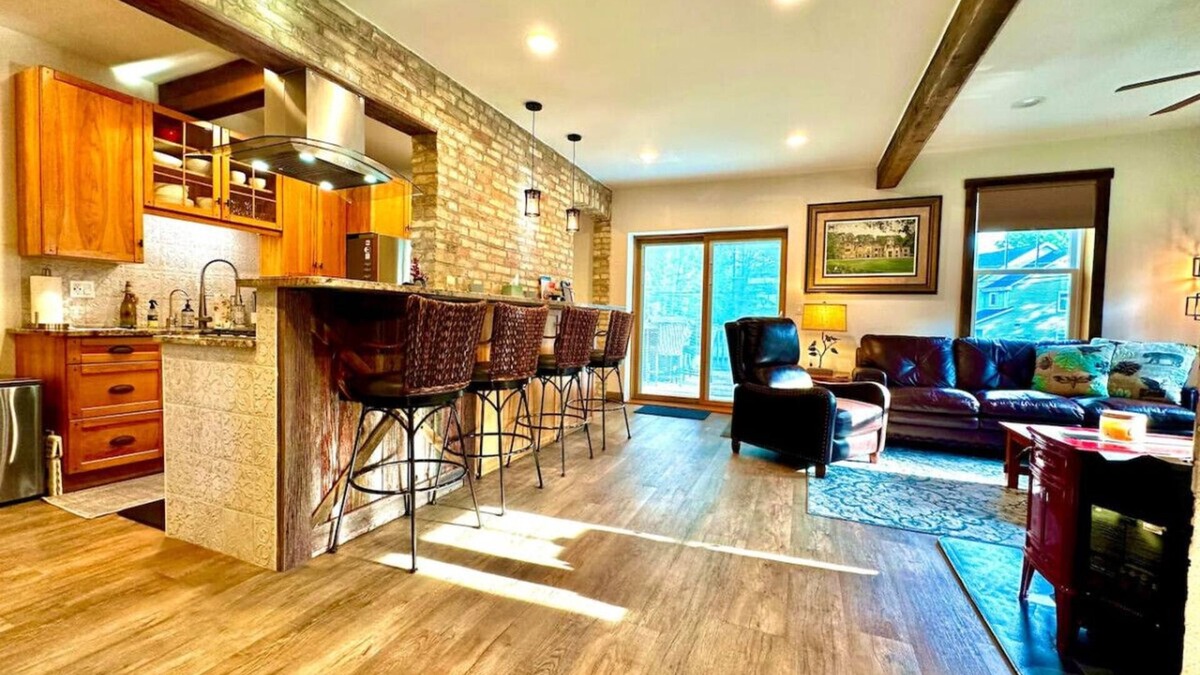 Port Washington House | Home Port Vacation Escape