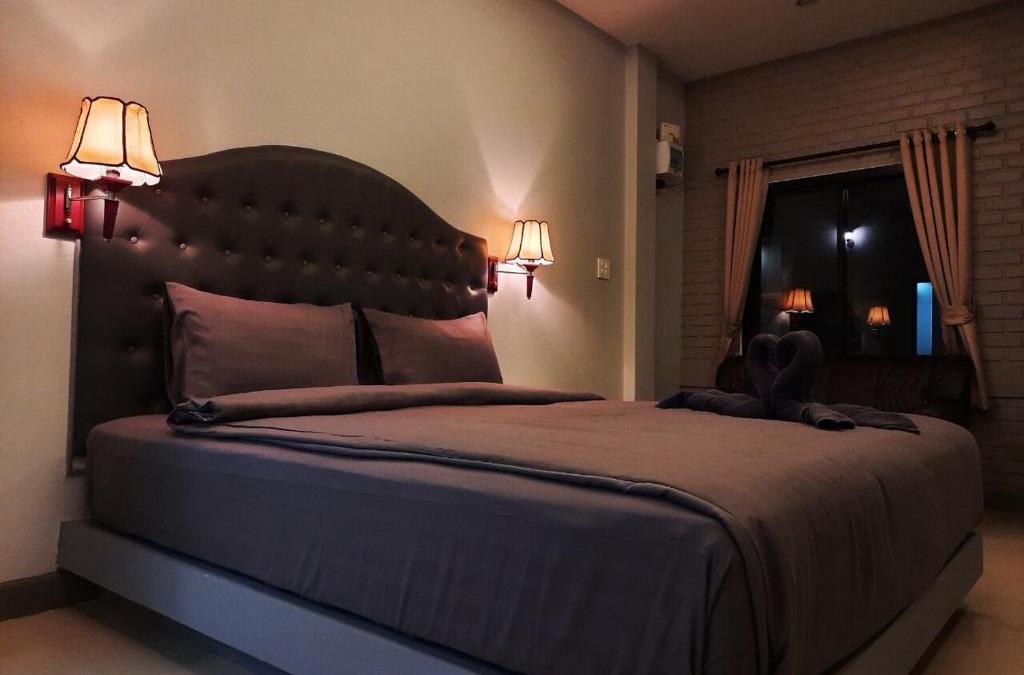 Tha Pho Hotel | Home resort