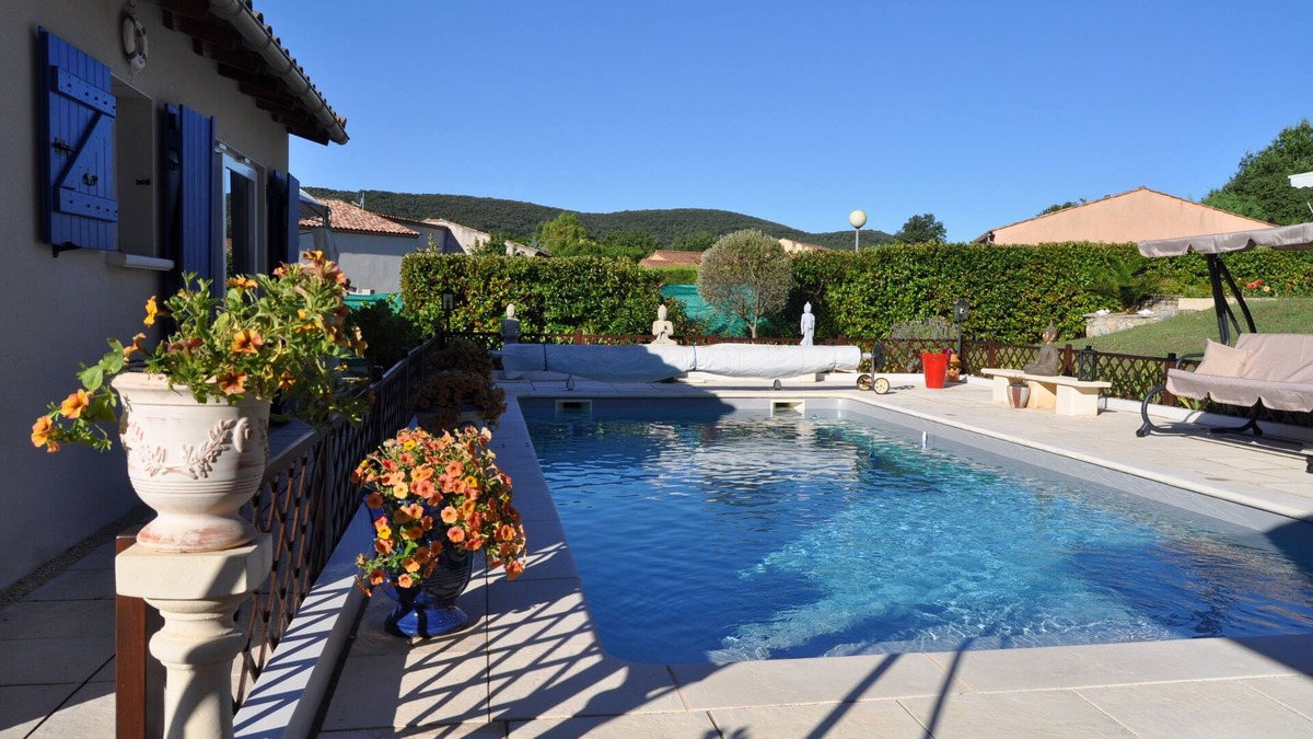 Saint-Hippolyte-du-Fort Apartment | HOME SHUNGITE, calm, relaxing, swimming, and so