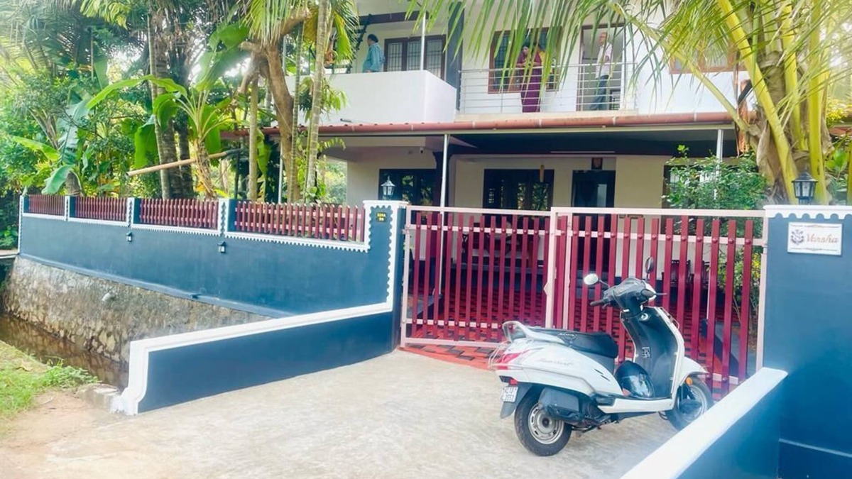 Kannur House | Home Stay in Kannur- 3-bedroom house