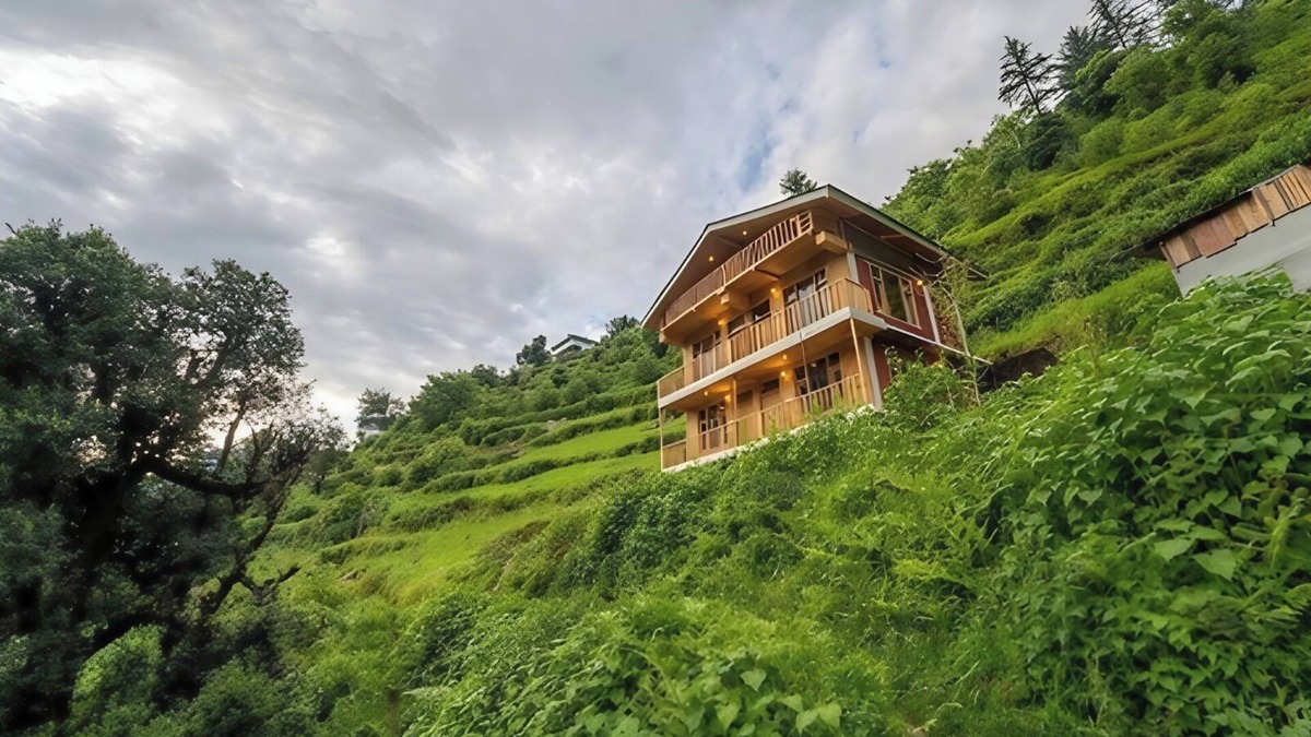 Shoja Cottage | Home Stay with 360 view@Mountain bliss cottage,Jibhi. 5kms away from Jalori Pass