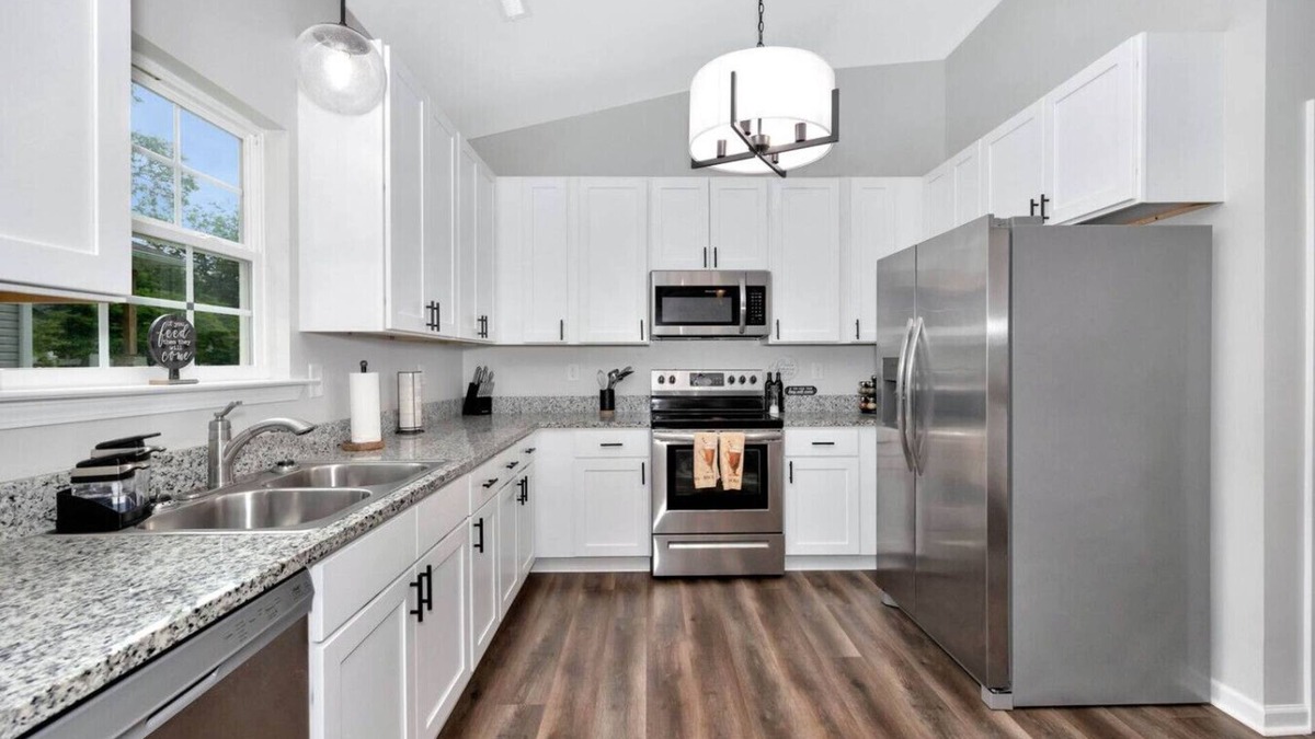 Decatur House | "Home Sweet Hangout"