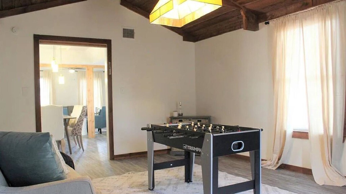 Brookshire House | Home Sweet Home in Brookshire