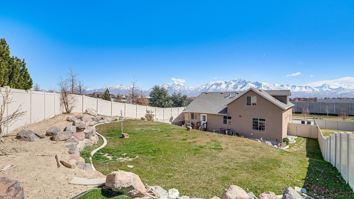 South Jordan Apartment | Home Theater & Patio: South Jordan Basement Unit
