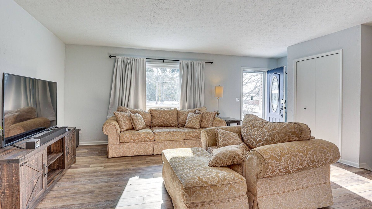 Bath House | Home w/Fire Pit & Sunroom: 9 Mi to Downtown Akron