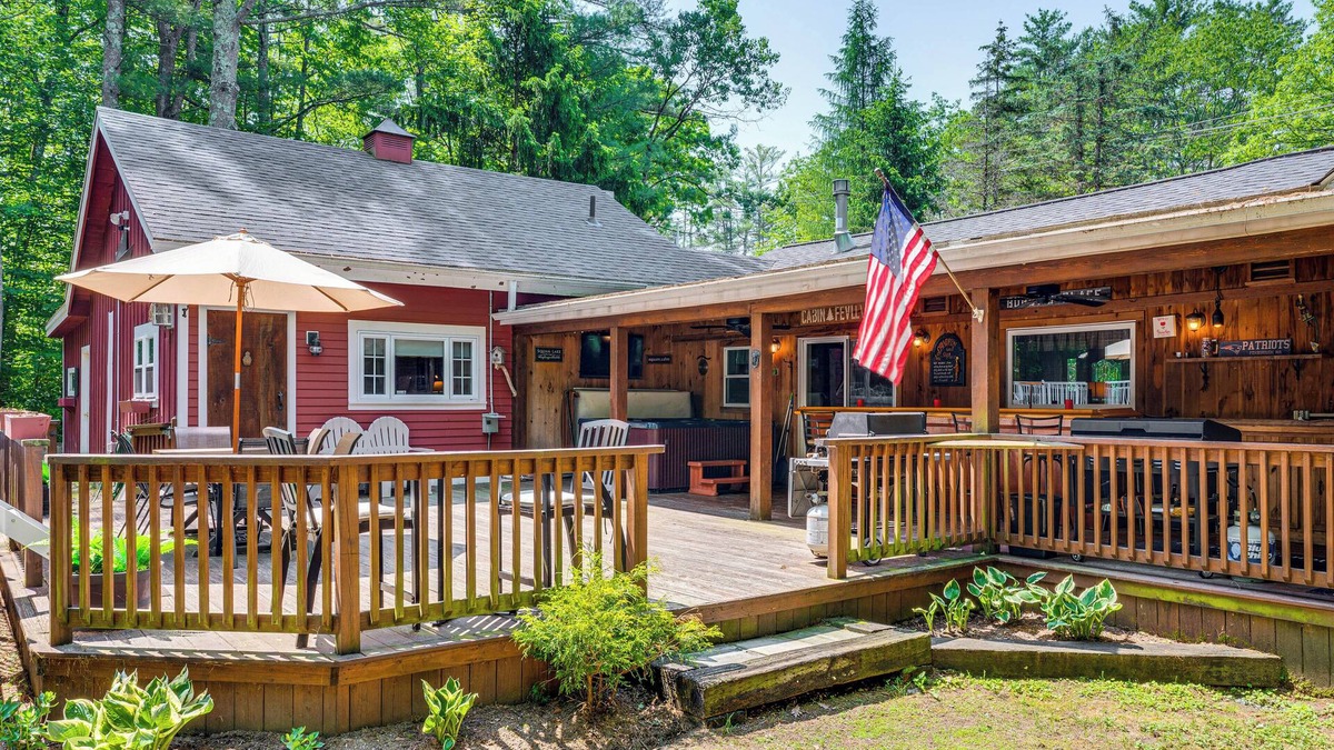 Plymouth House | Home w/Outdoor Entertainment Area in Ashland!