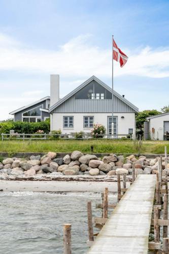 Nordenhuse House | Home With Views And Walking Distance To Nature