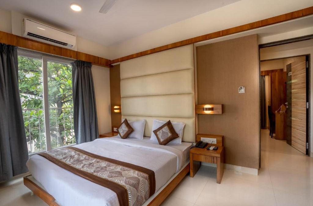 Santacruz Resort | Home2 Suites and Service Apartments, Mumbai Airport