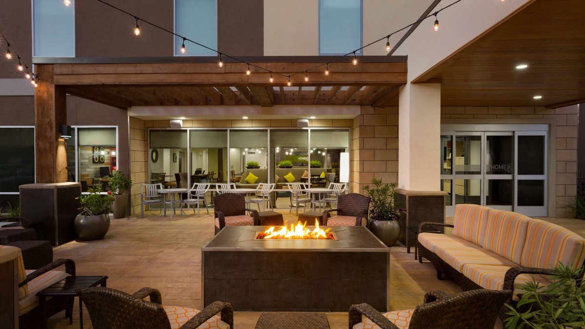 Shenandoah Hotel | Home2 Suites by Hilton Shenandoah The Woodlands
