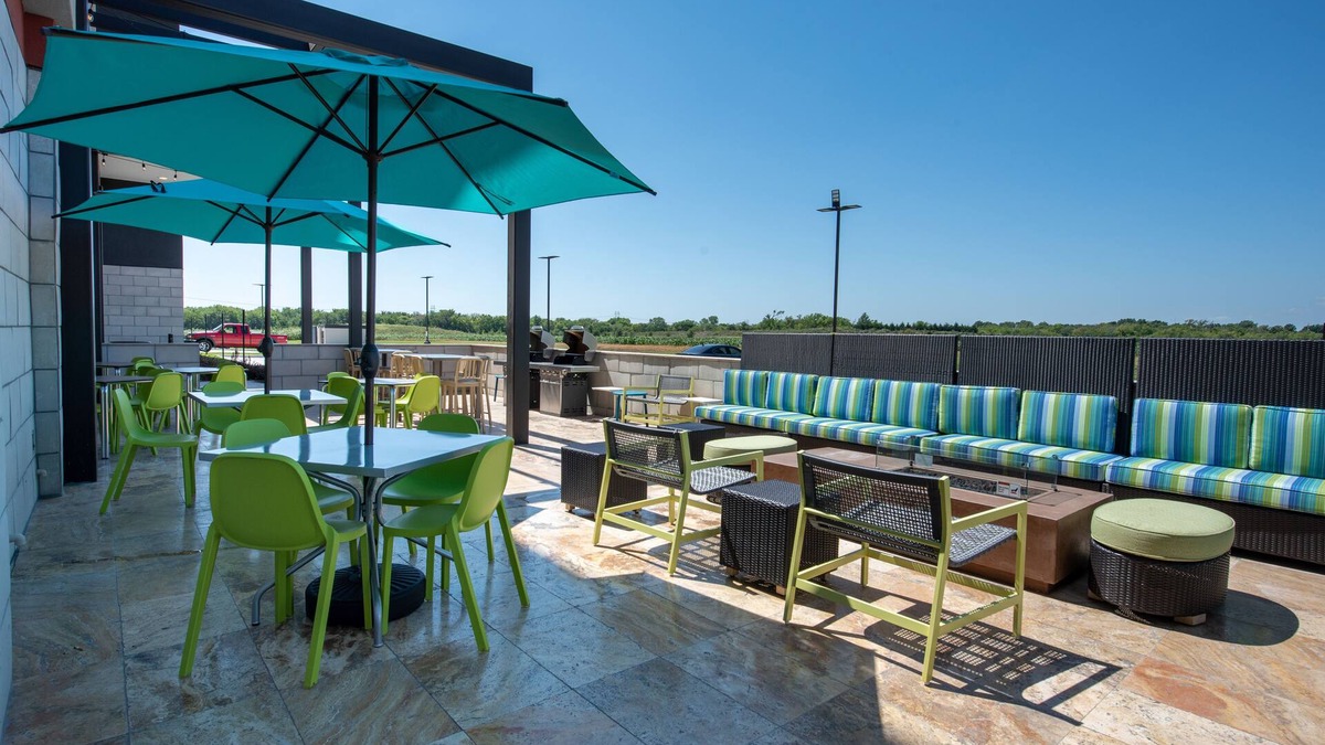 Greenwich Hotel | Home2 Suites by Hilton Wichita Northeast
