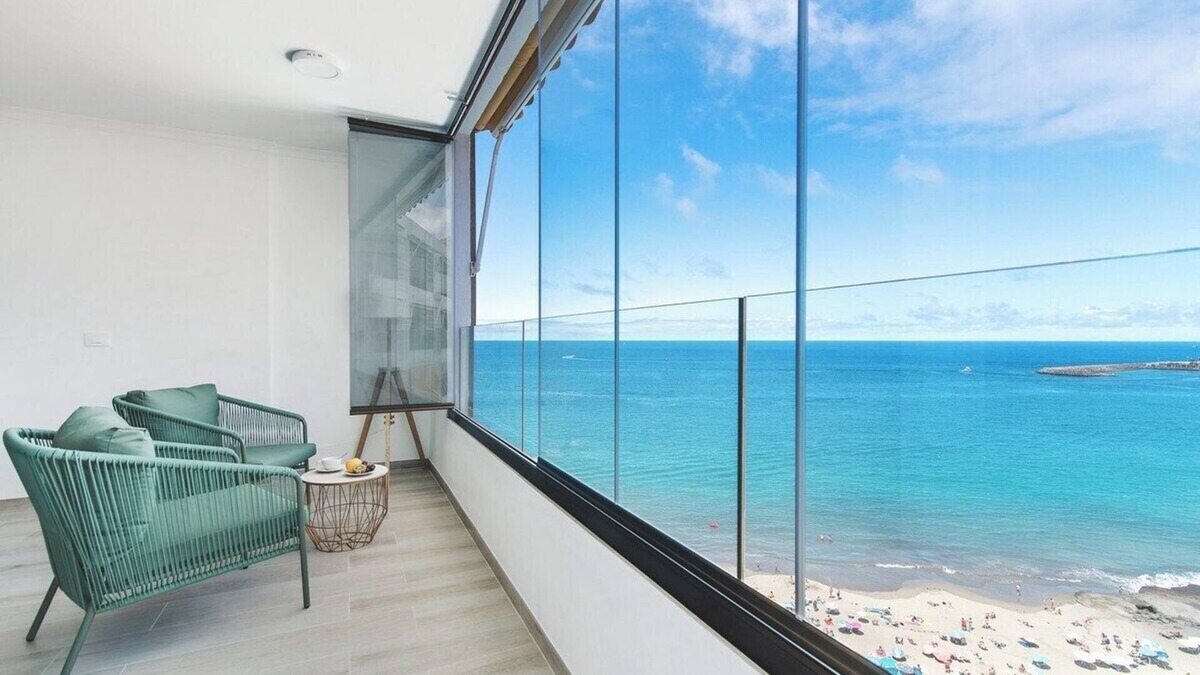 Patalavaca Apartment | Home2Book Blue Sea View Patalavaca Beach Apartment