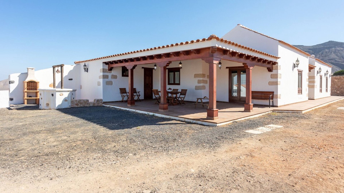 La Ampuyenta Villa | Home2Book Finca Dos Ruedas