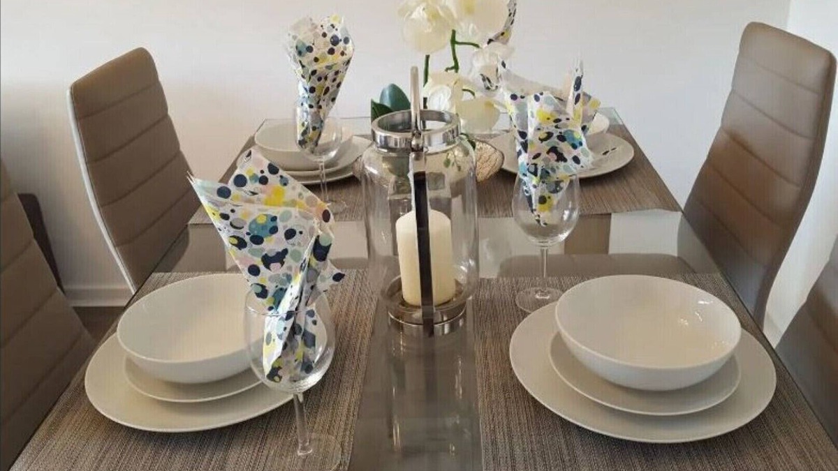 East Kilbride Apartment | Home2Home- Fleming Place