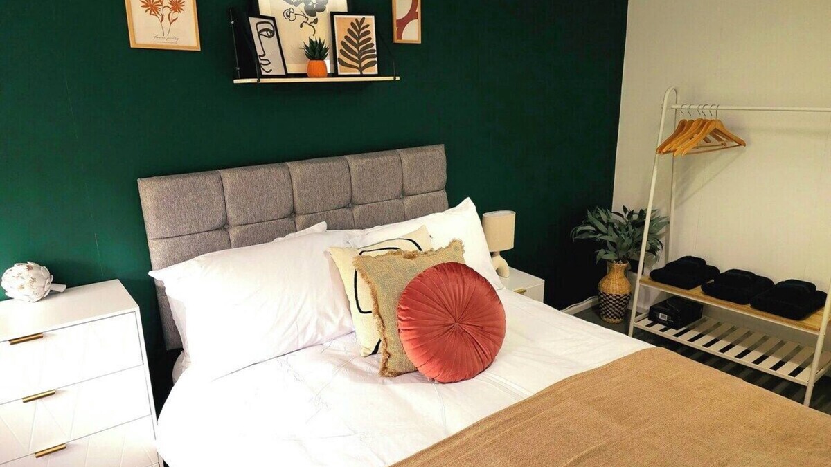 Holbeck House | Homebird Property- Buckton House
