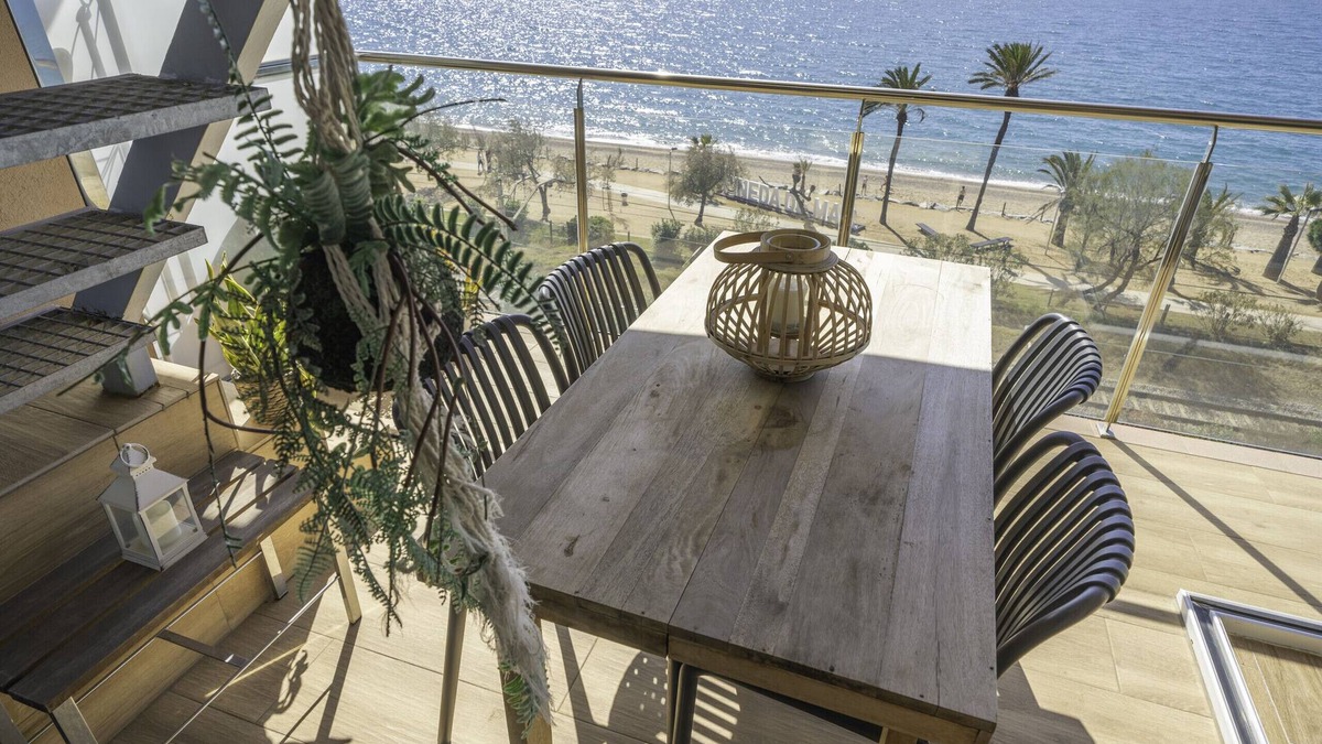 Pineda de Mar Apartment | HomeHolidaysRentals Excellent - Costa Barcelona