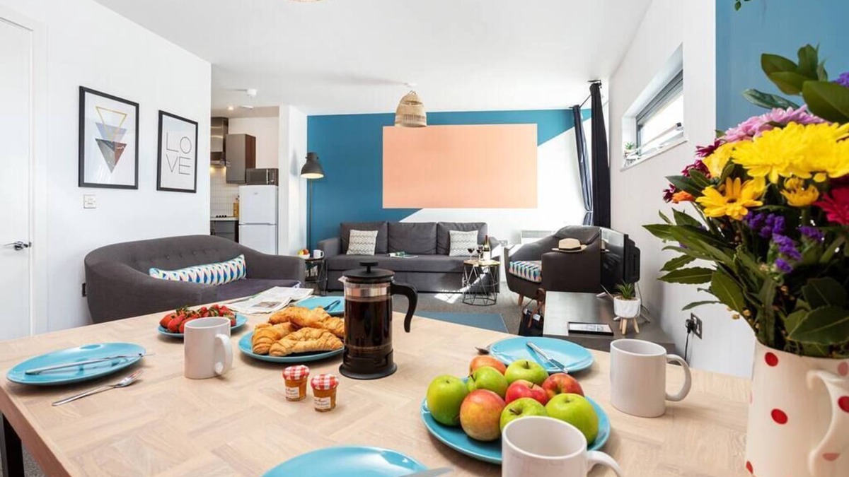 Lancaster Apartment | Homely City Apartment FREE PARKING