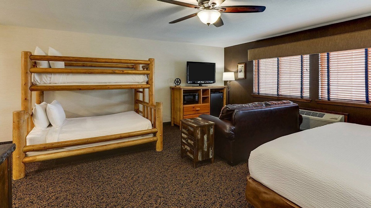 Peoria Hotel | Homely Haven with Rustic Charm, One Block from the Water | 2 Units