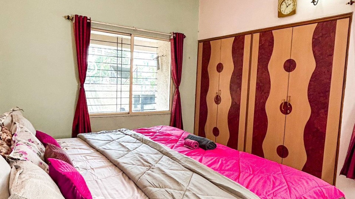 Nashik Apartment | Homely stay at heart of city to easily travel to popular spots of Nashik.