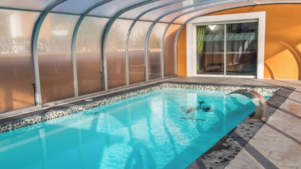 Plan-d'Aups-Sainte-Baume Apartment | Homerez - Modern apartment with pool in Plan-d'Aups 55 m² - Spa included
