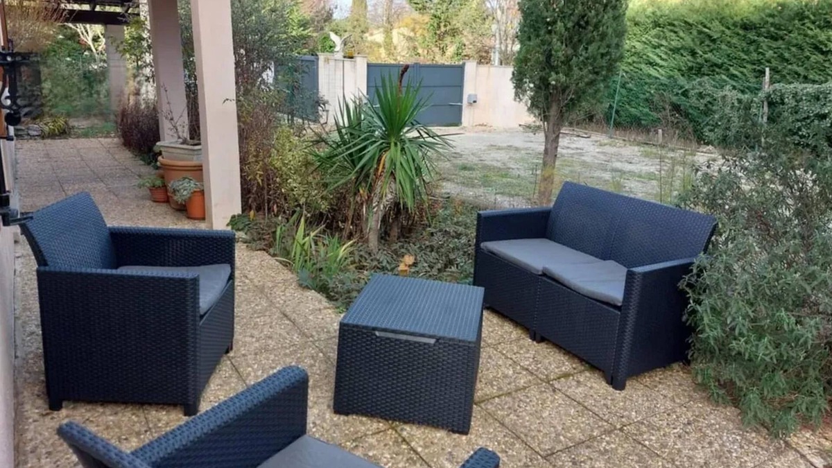 Plan-d'Aups-Sainte-Baume House | Homerez - House Plan-d'Aups-Sainte-Baume