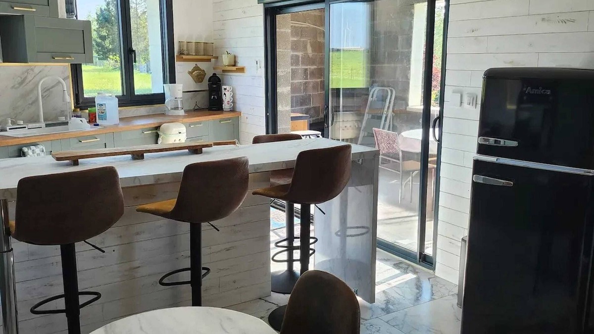 Saint-Vaast-en-Cambresis Apartment | Homerez - Apartment in Saint-Vaast-en-Cambrésis