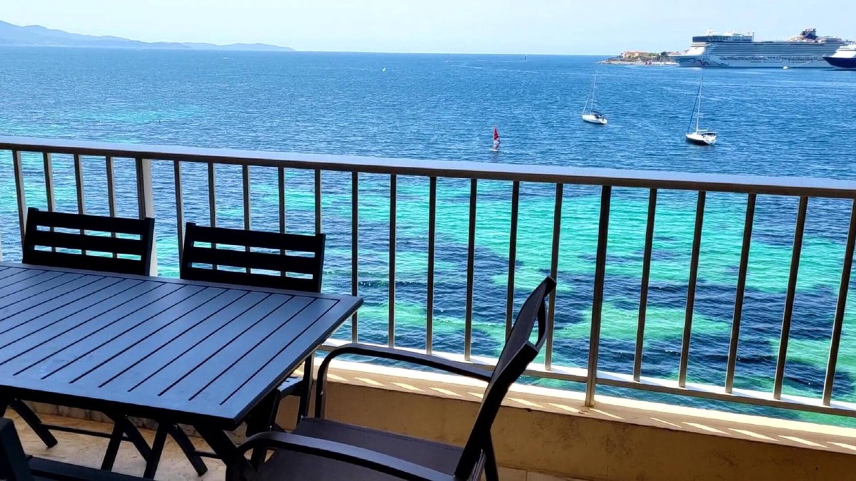 Le Ricanto Apartment | Homerez - 100m from the beach! Studio for 4 people. with terrace in Ajaccio