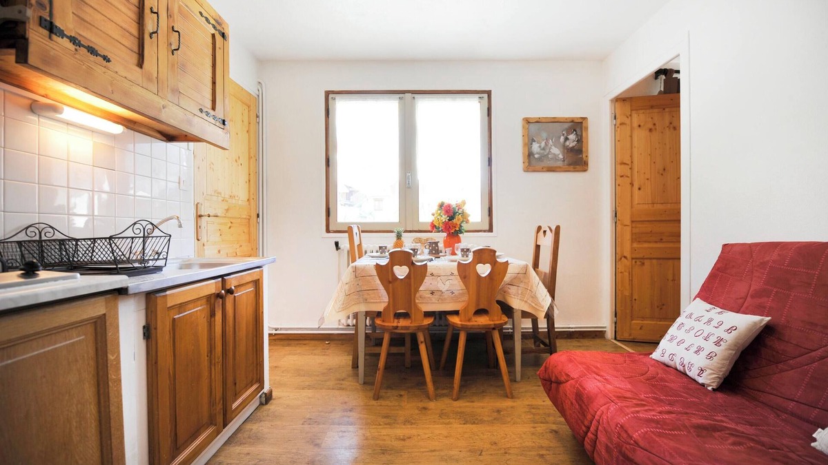 Le Bettaix Apartment | Homerez - 2-room flat Les Ménuires - mtn view