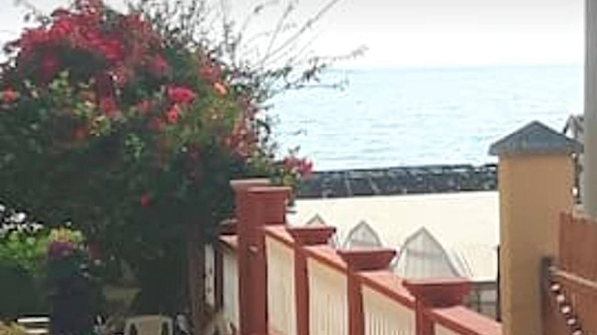 Acate Apartment | Homerez - 80 m away from the beach! Appartement for 7 ppl. at Marina di Acate