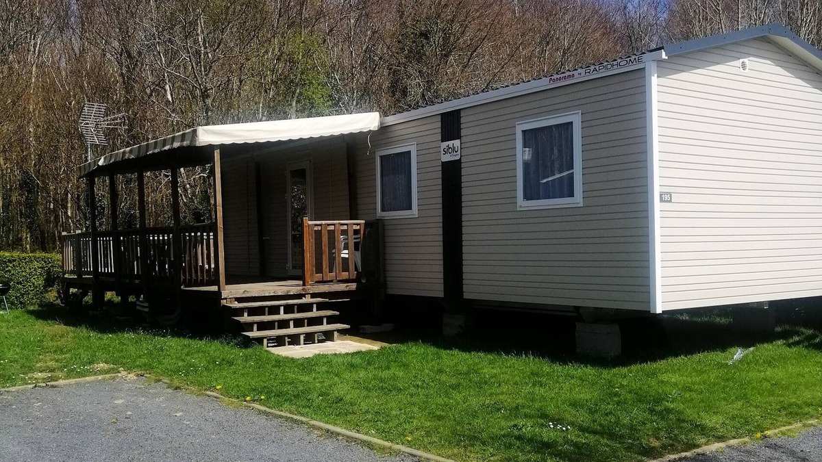 Litteau House | Homerez - Amazing bungalow 10 km away from the beach for 6 ppl. with shared pool