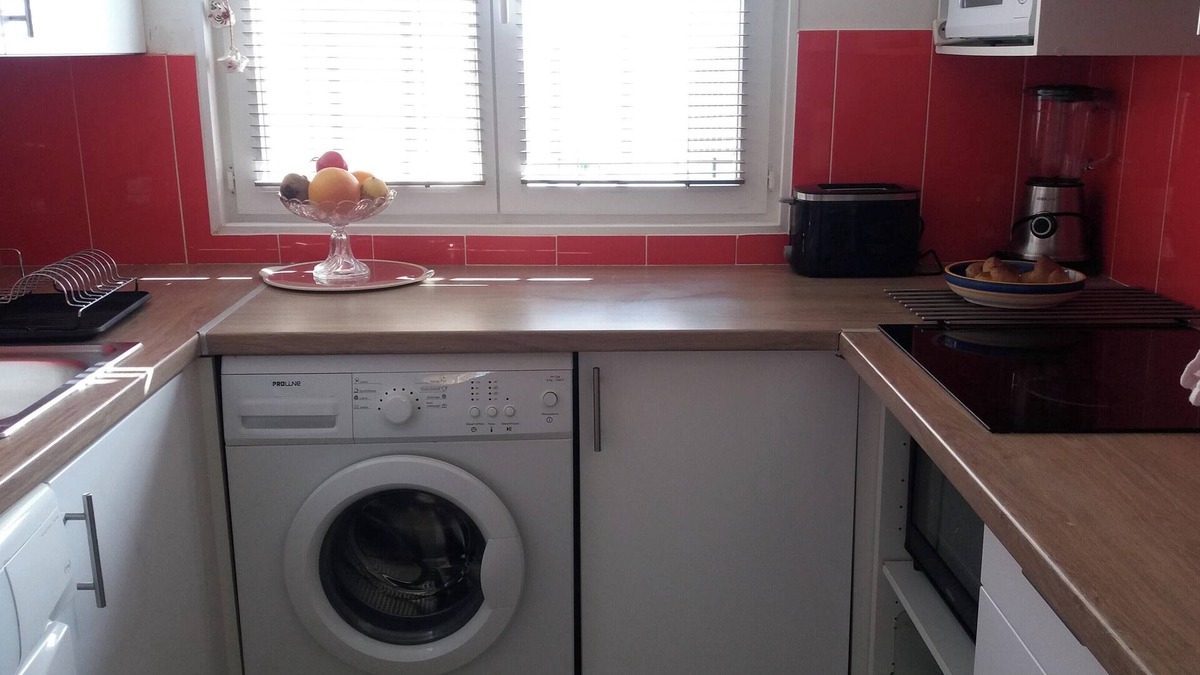 Paray-Vieille-Poste Apartment | Homerez - Apartment in Paray, terrace