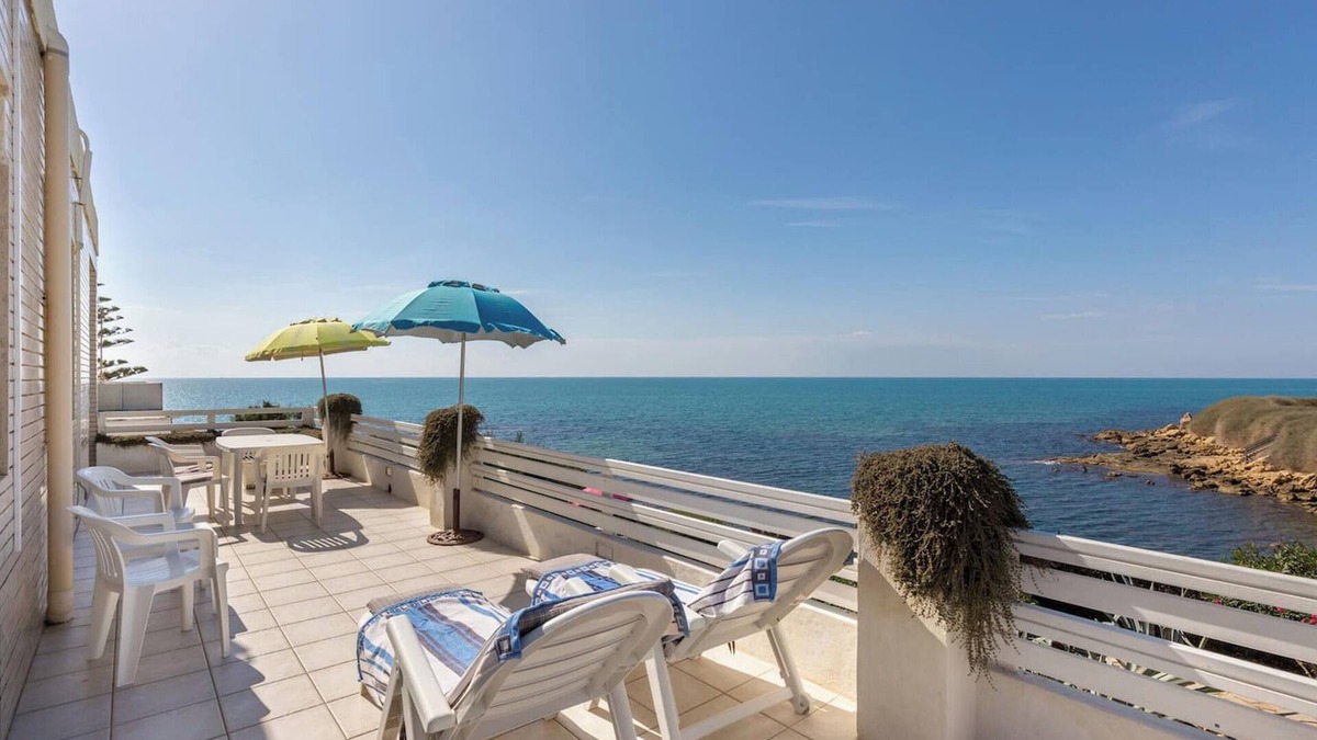 Punta Braccetto Apartment | Homerez - Apartment Punta Braccetto, sea view