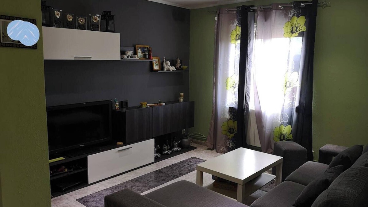 Barbastro Apartment | Homerez - Apartment Barbastro, parking