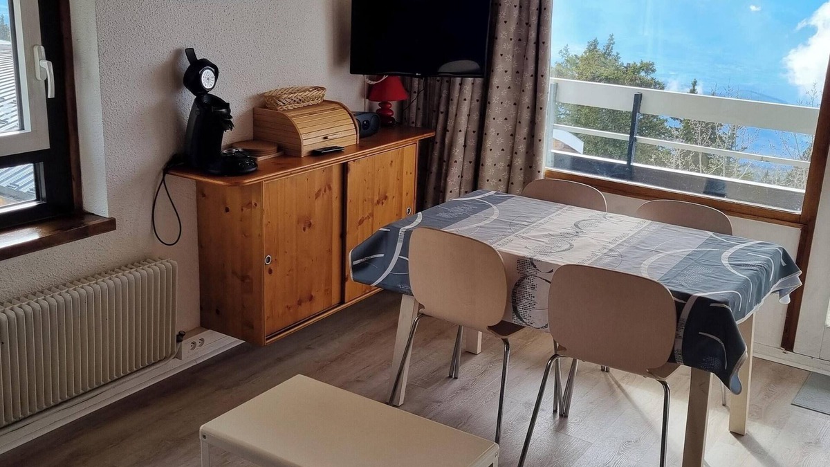Chamrousse Apartment | Homerez - Apartment Chamrousse